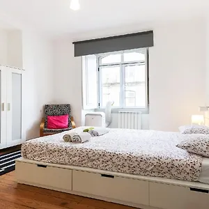Maison d'hôtes Silver Flower - Flat In Center, Lisboa