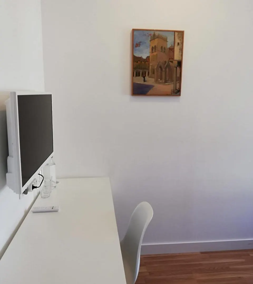Republica83-Campo Pequeno Home Lisbon Guest house