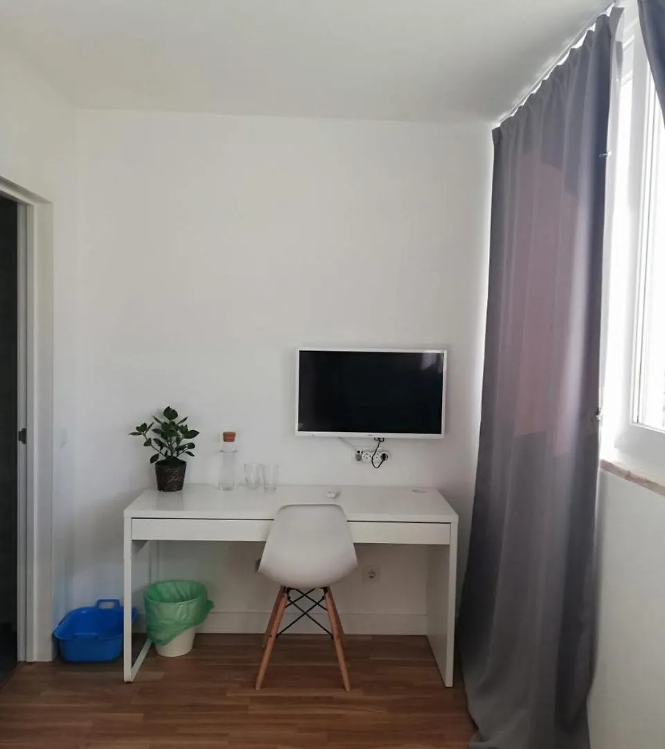 Guest house Republica83-Campo Pequeno Home Lisbon